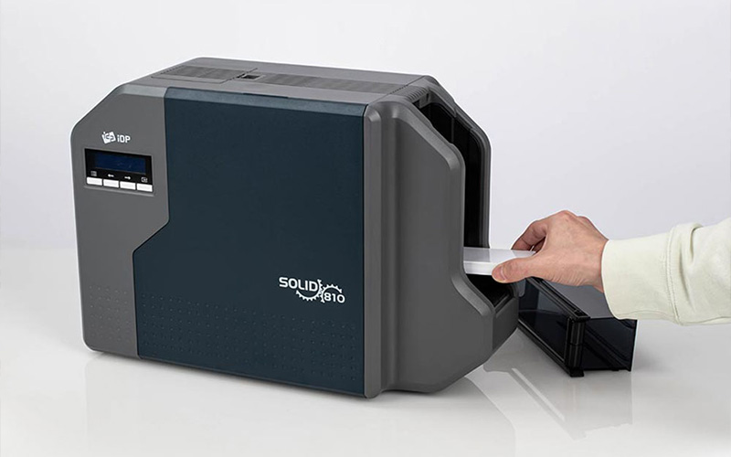 Person-loading-blank-card-into-SOLID-810-ID-card-printer